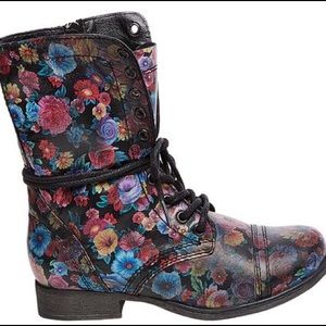 Steve Madden Troopa Boot